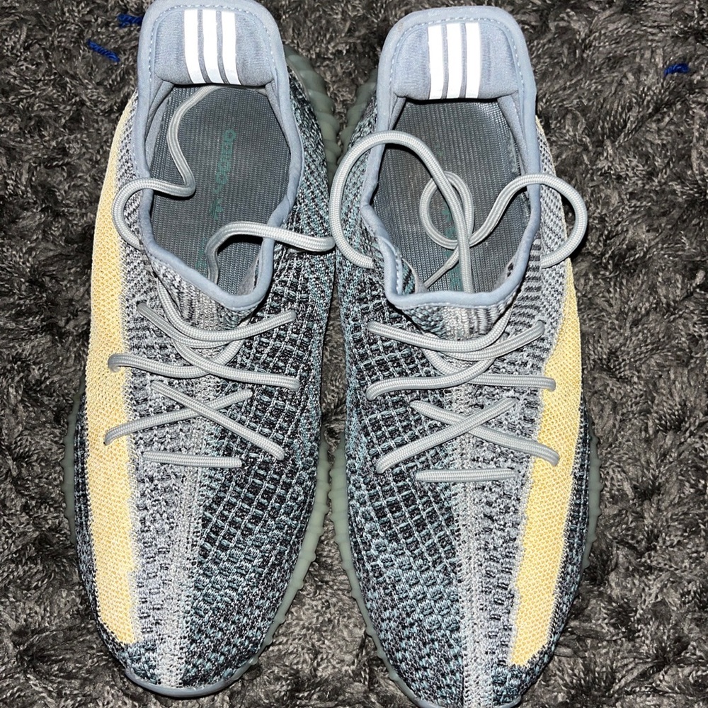 Size 11 REFLECTIVE adidas Yeezy Boost 350 V2 Blue